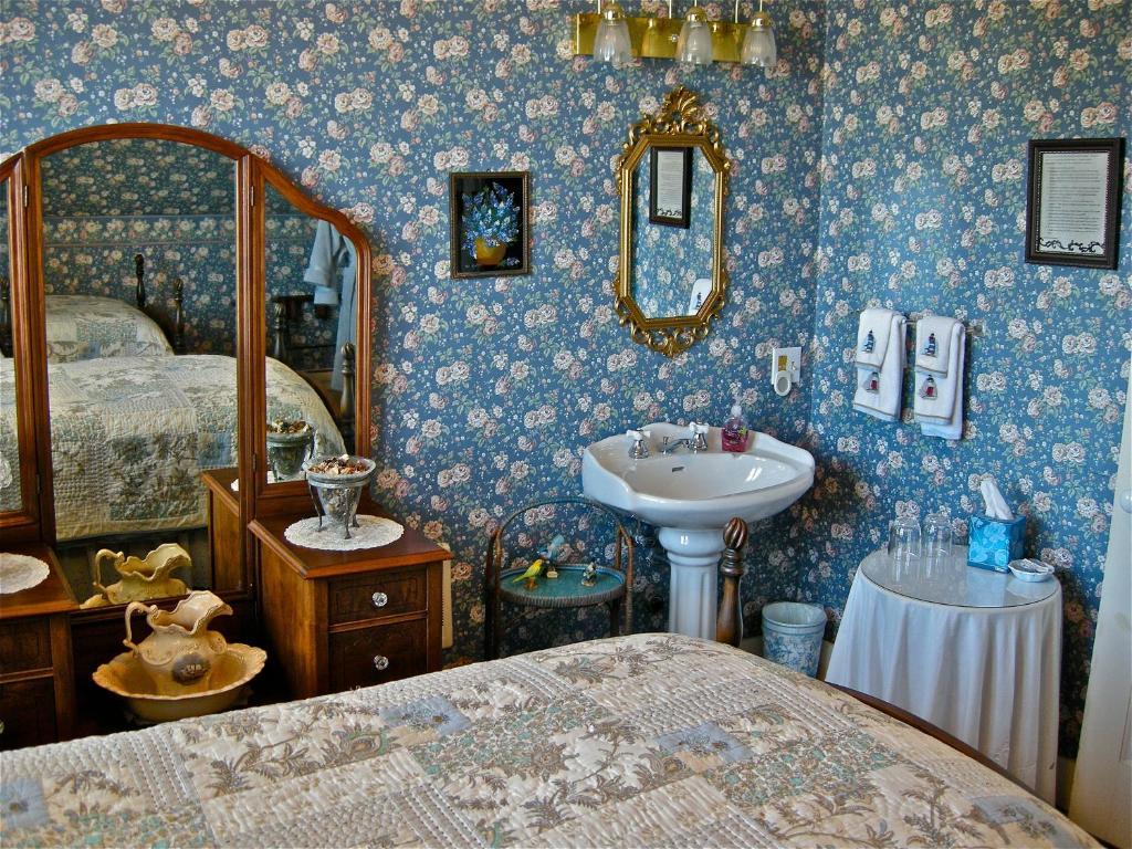 The Old Tower House Bed & Breakfast North Bend Extérieur photo