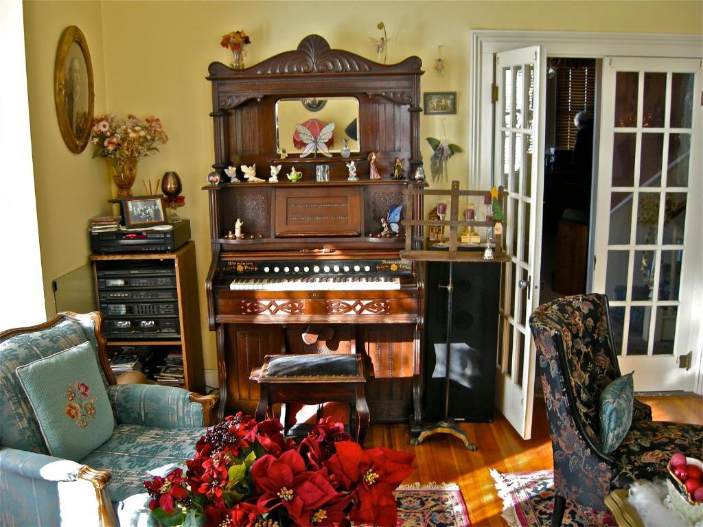 The Old Tower House Bed & Breakfast North Bend Extérieur photo